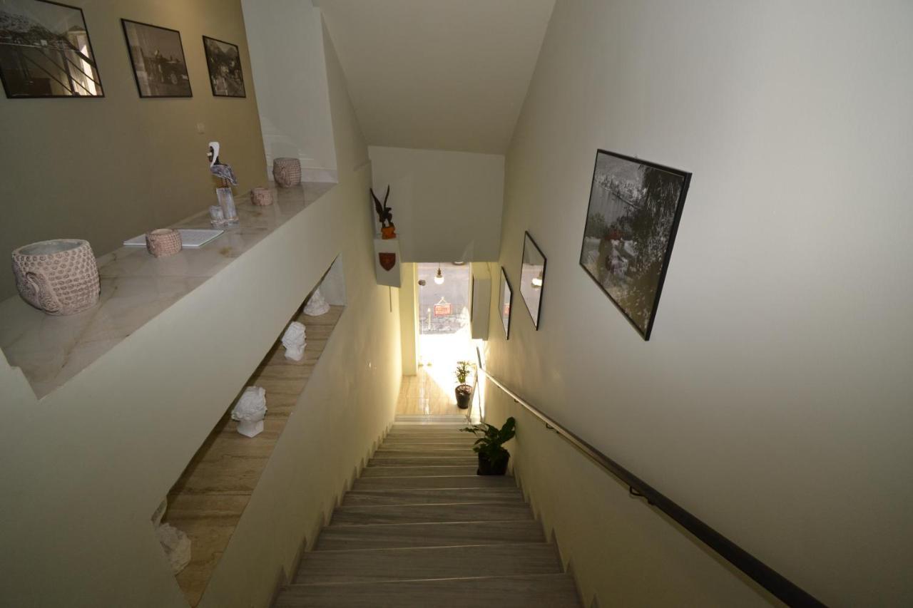 Jonian Central Condos Sarandë Eksteriør billede