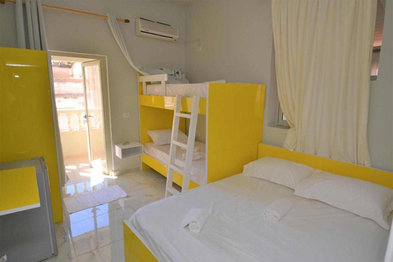 Jonian Central Condos Sarandë Eksteriør billede