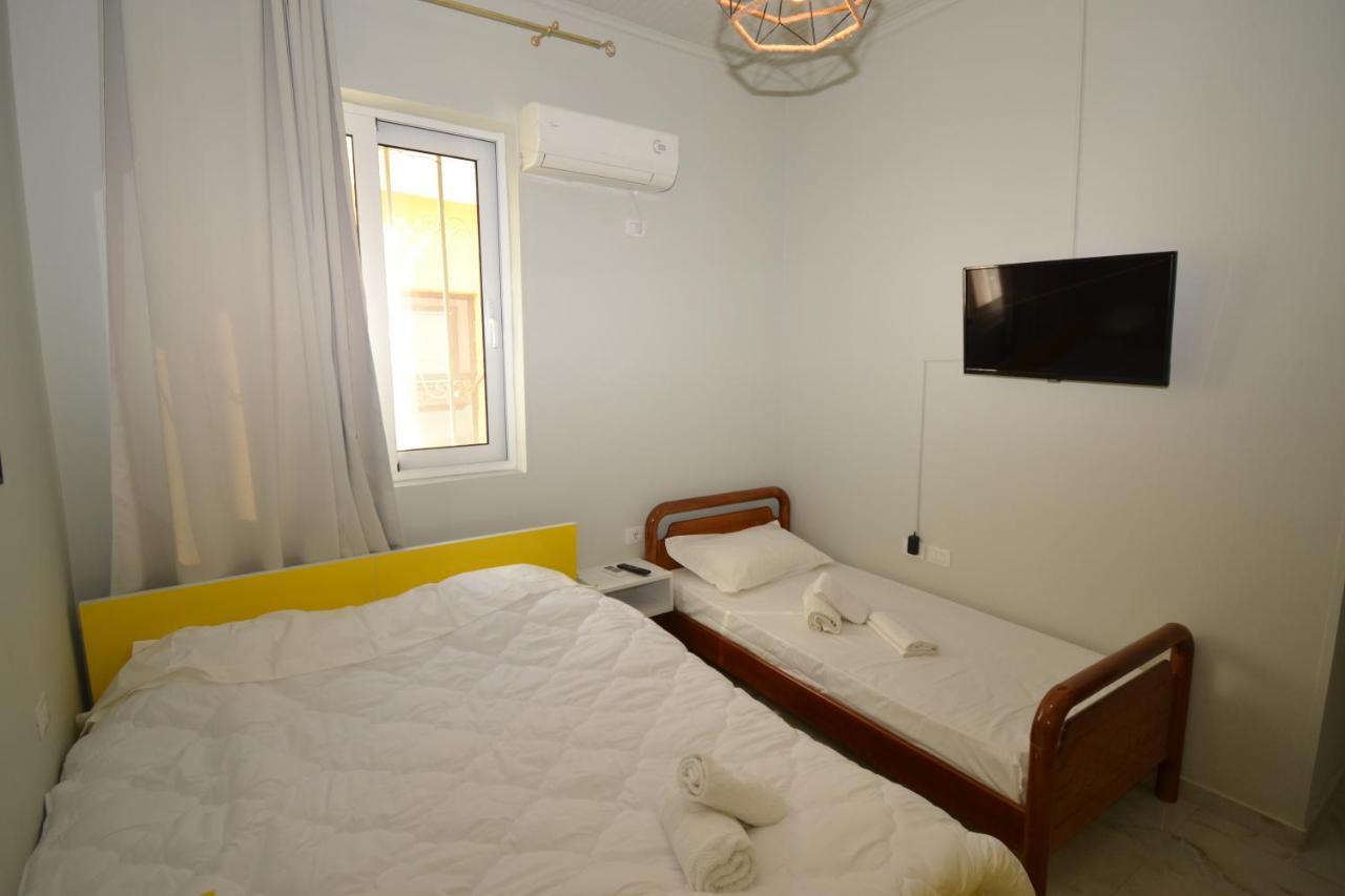 Jonian Central Condos Sarandë Eksteriør billede