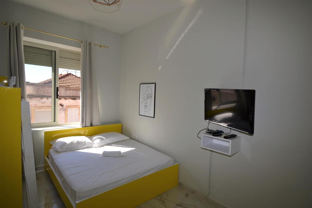 Jonian Central Condos Sarandë Eksteriør billede