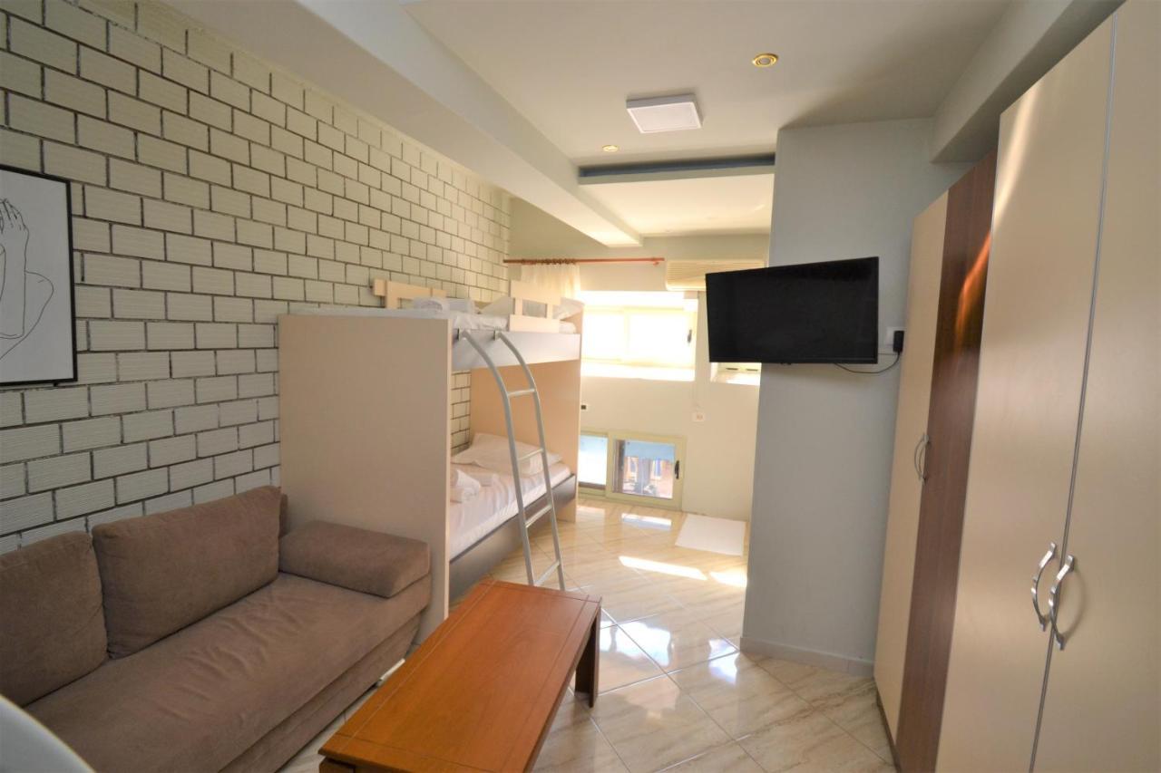 Jonian Central Condos Sarandë Eksteriør billede