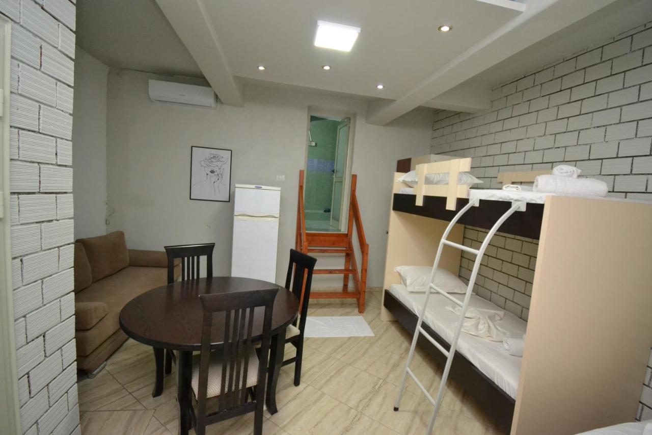 Jonian Central Condos Sarandë Eksteriør billede