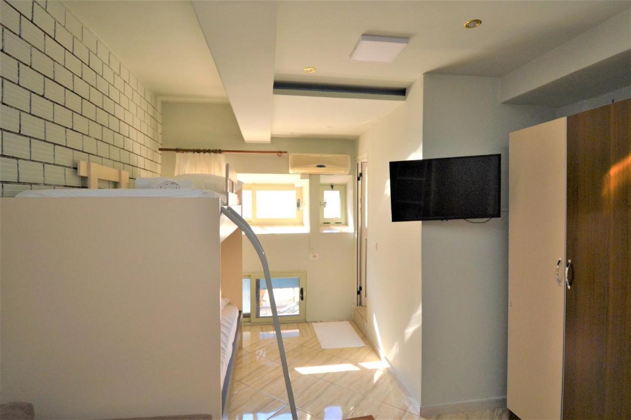 Jonian Central Condos Sarandë Eksteriør billede