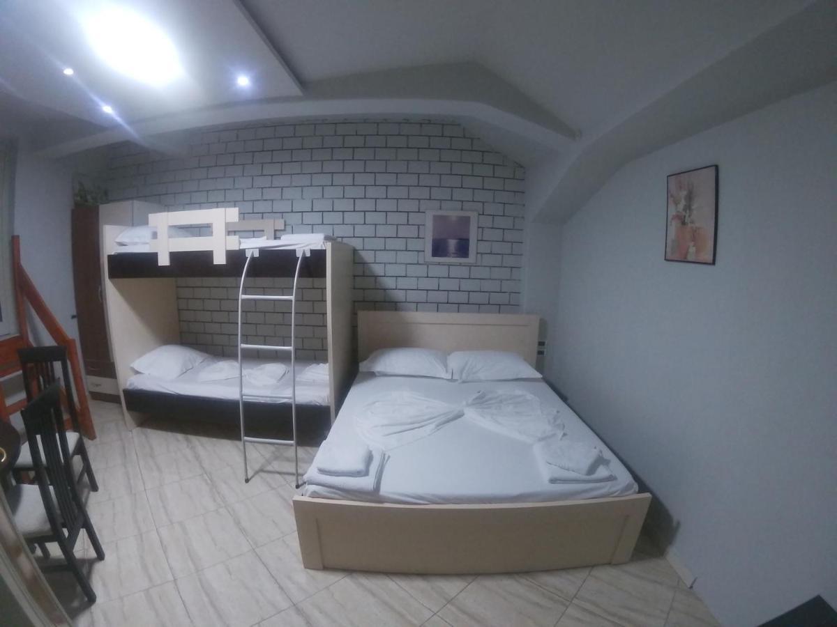 Jonian Central Condos Sarandë Eksteriør billede