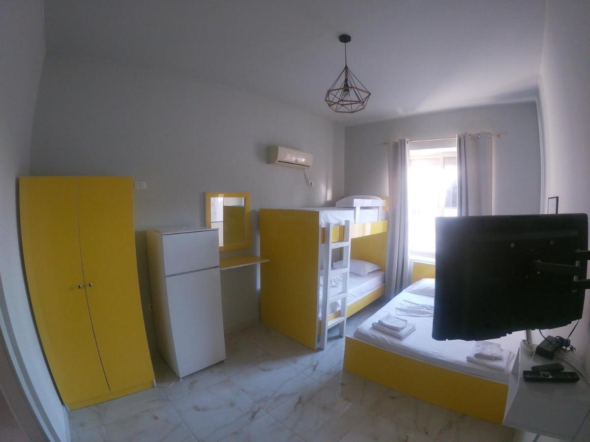 Jonian Central Condos Sarandë Eksteriør billede